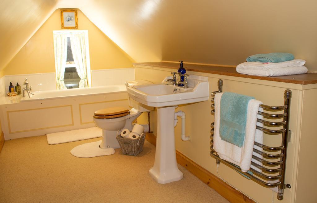 Abbotshaw House Farm B&B Newcastleton 객실 사진